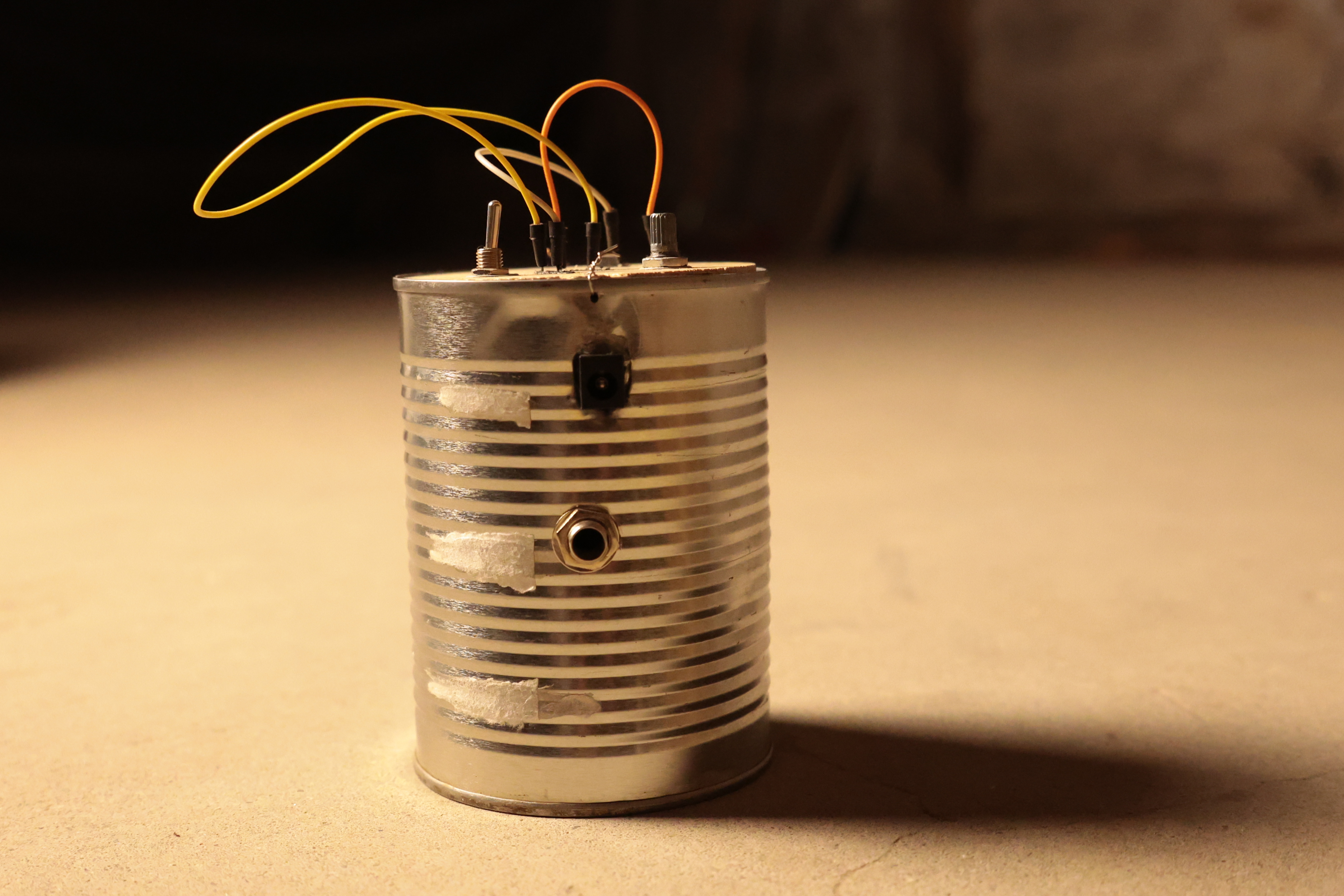 A tin-can amplifier with patch cables